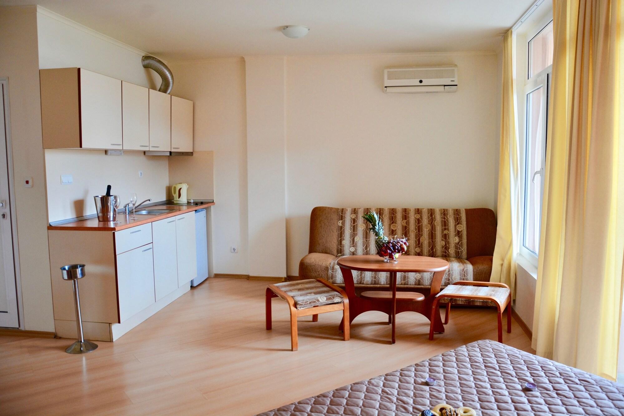 סאני ביץ' Rainbow 2 Holiday Complex מראה חיצוני תמונה
