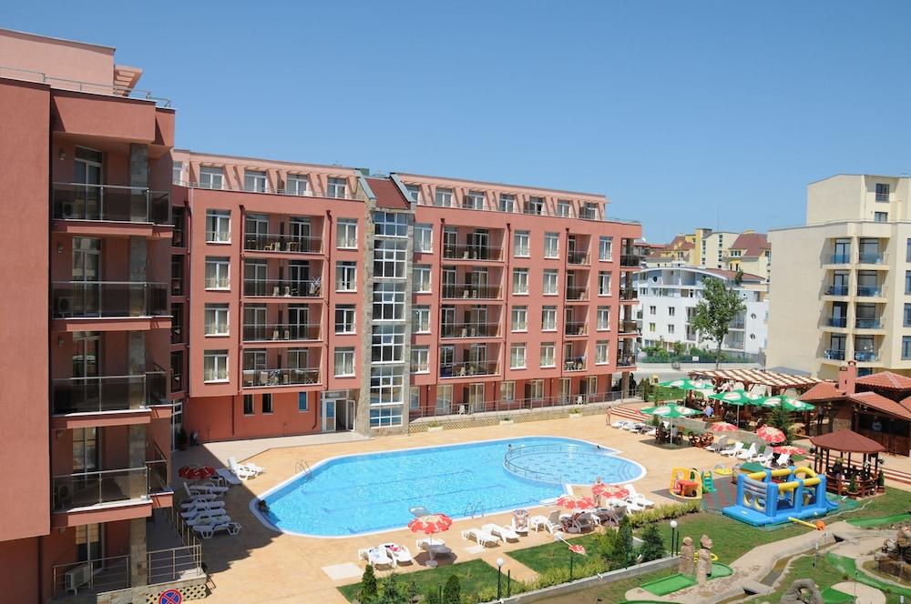 סאני ביץ' Rainbow 2 Holiday Complex מראה חיצוני תמונה