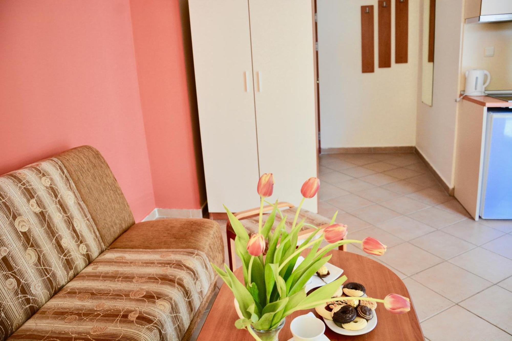 סאני ביץ' Rainbow 2 Holiday Complex מראה חיצוני תמונה