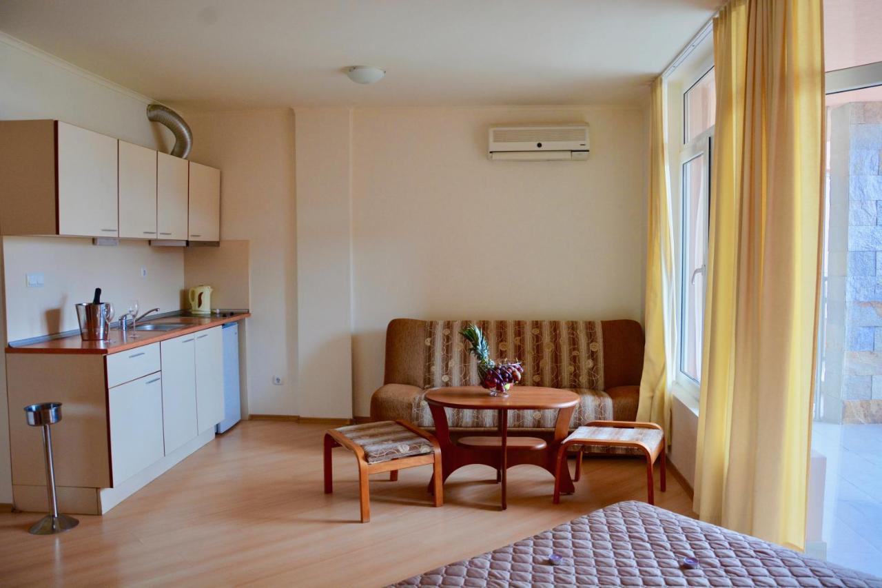 סאני ביץ' Rainbow 2 Holiday Complex מראה חיצוני תמונה