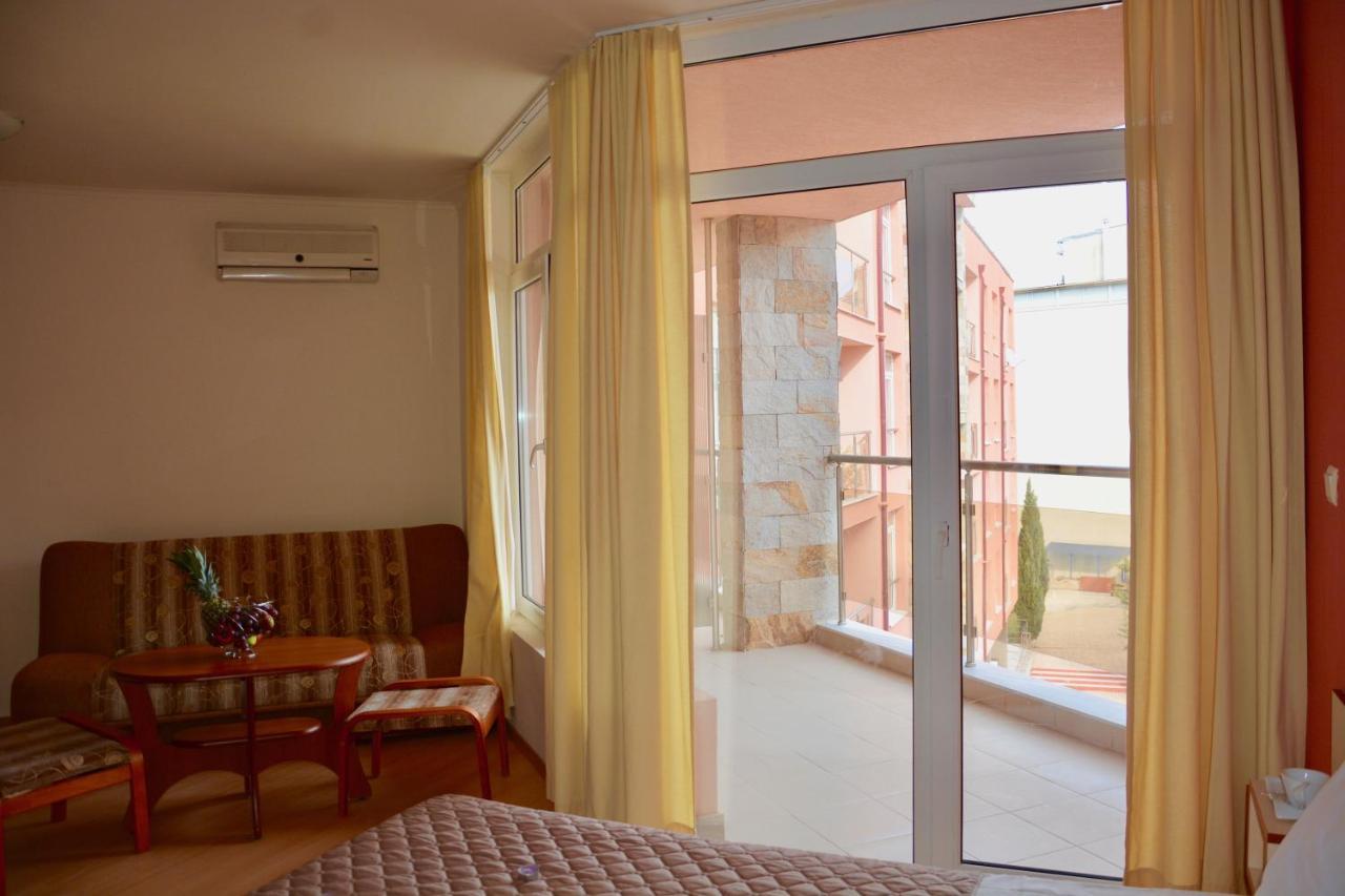 סאני ביץ' Rainbow 2 Holiday Complex מראה חיצוני תמונה