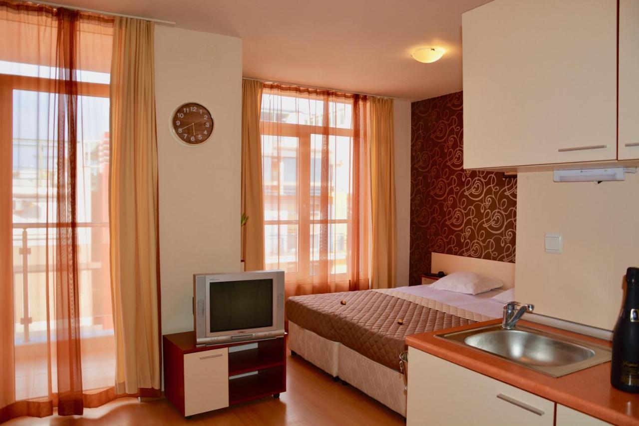 סאני ביץ' Rainbow 2 Holiday Complex מראה חיצוני תמונה