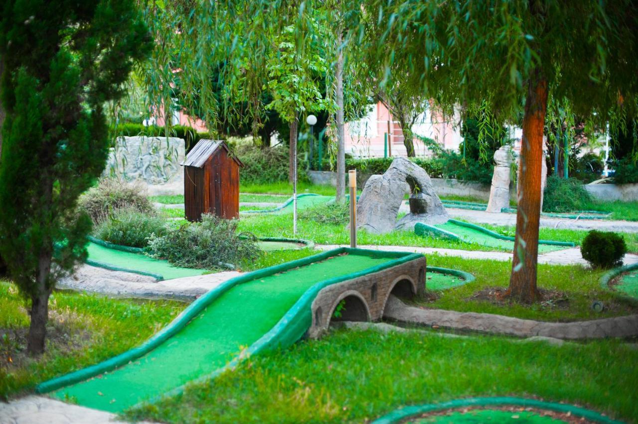 סאני ביץ' Rainbow 2 Holiday Complex מראה חיצוני תמונה